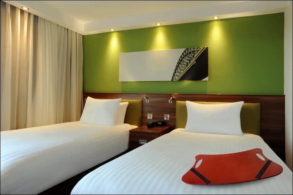 Hampton By Hilton Newcastle Hotel Kültér fotó